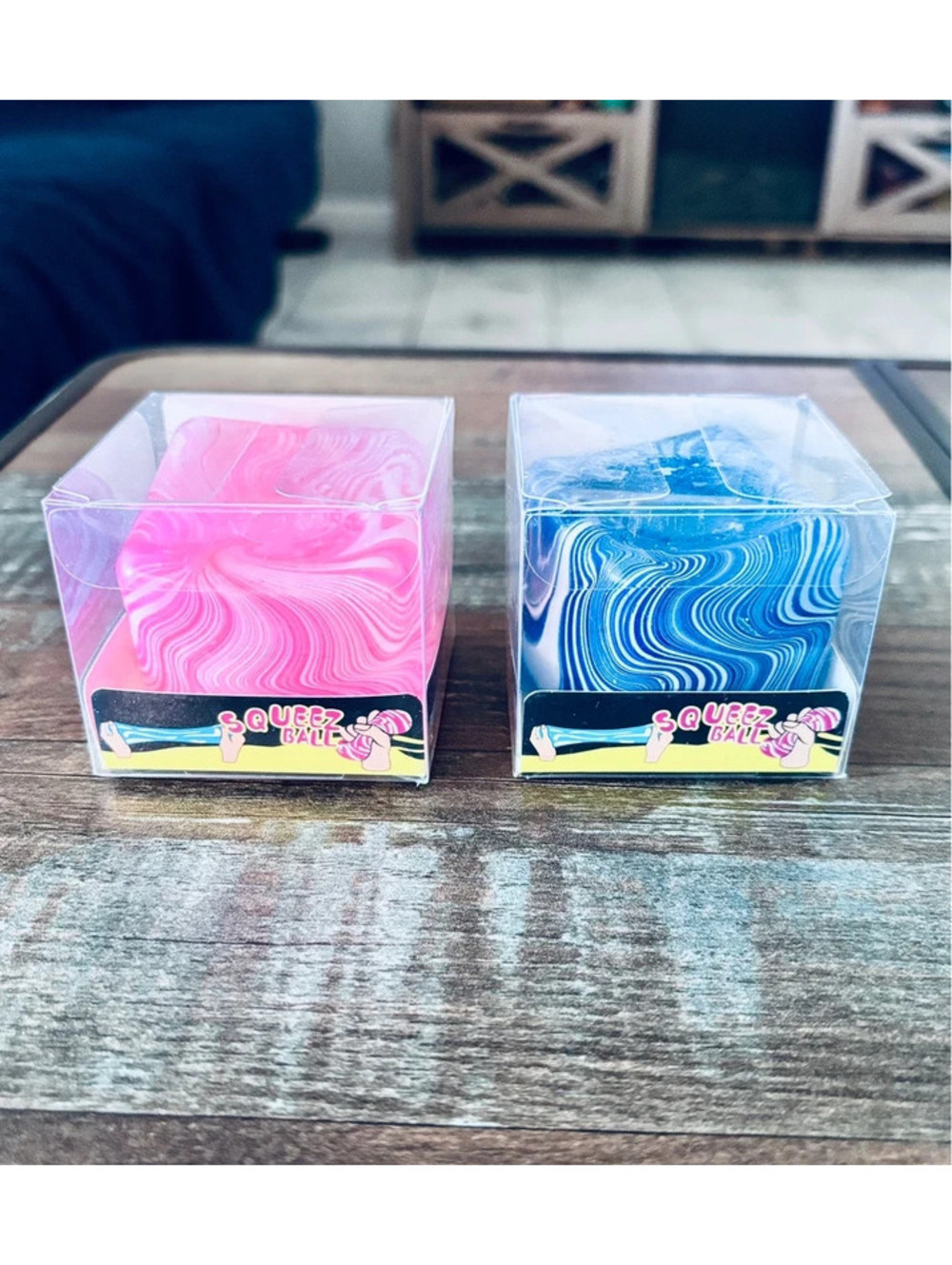 Swirl Squeeze Cubes (Pink/Blue) NEW